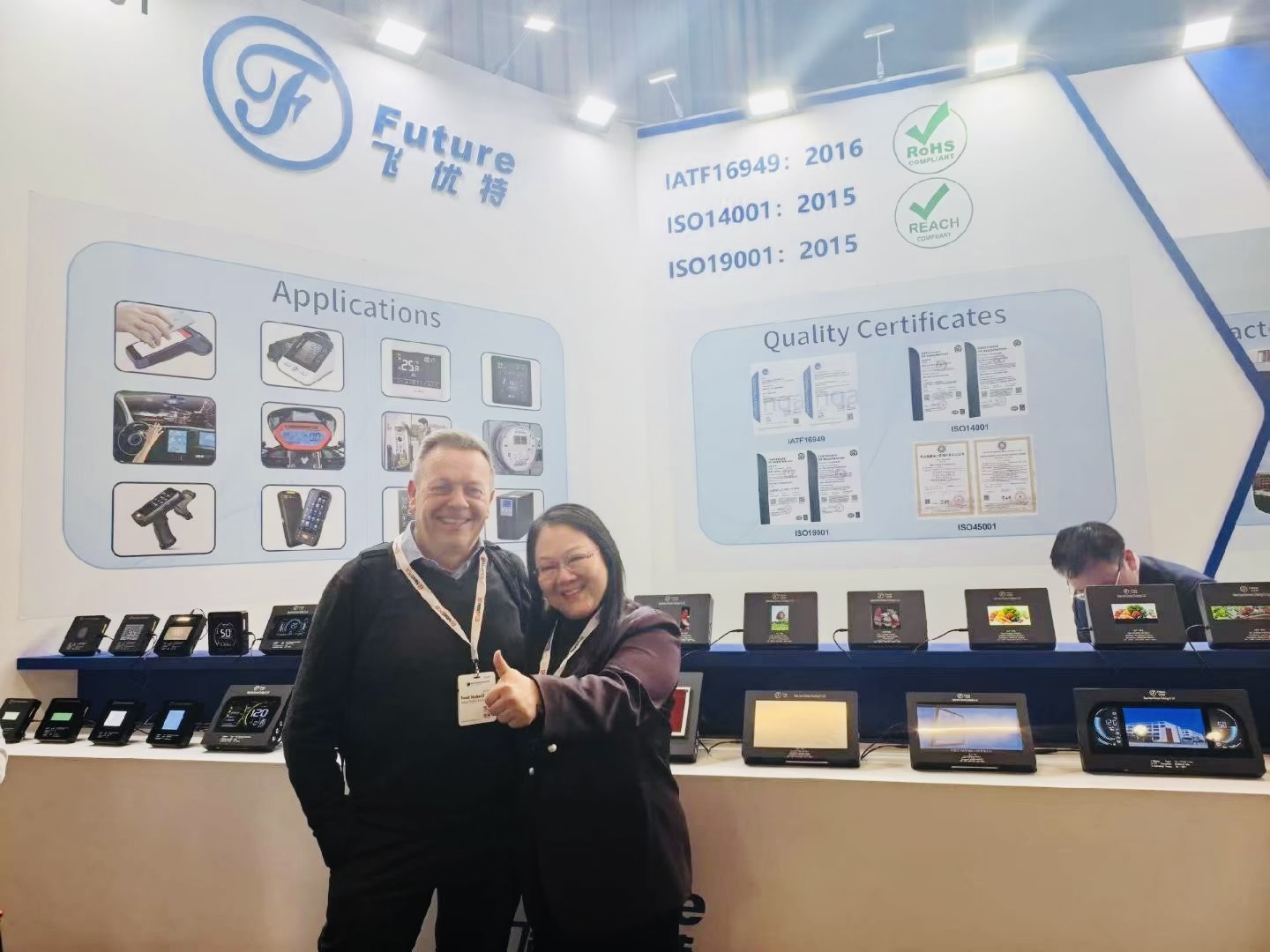 d05582a7cea8503e25c3661b533f1b0-1